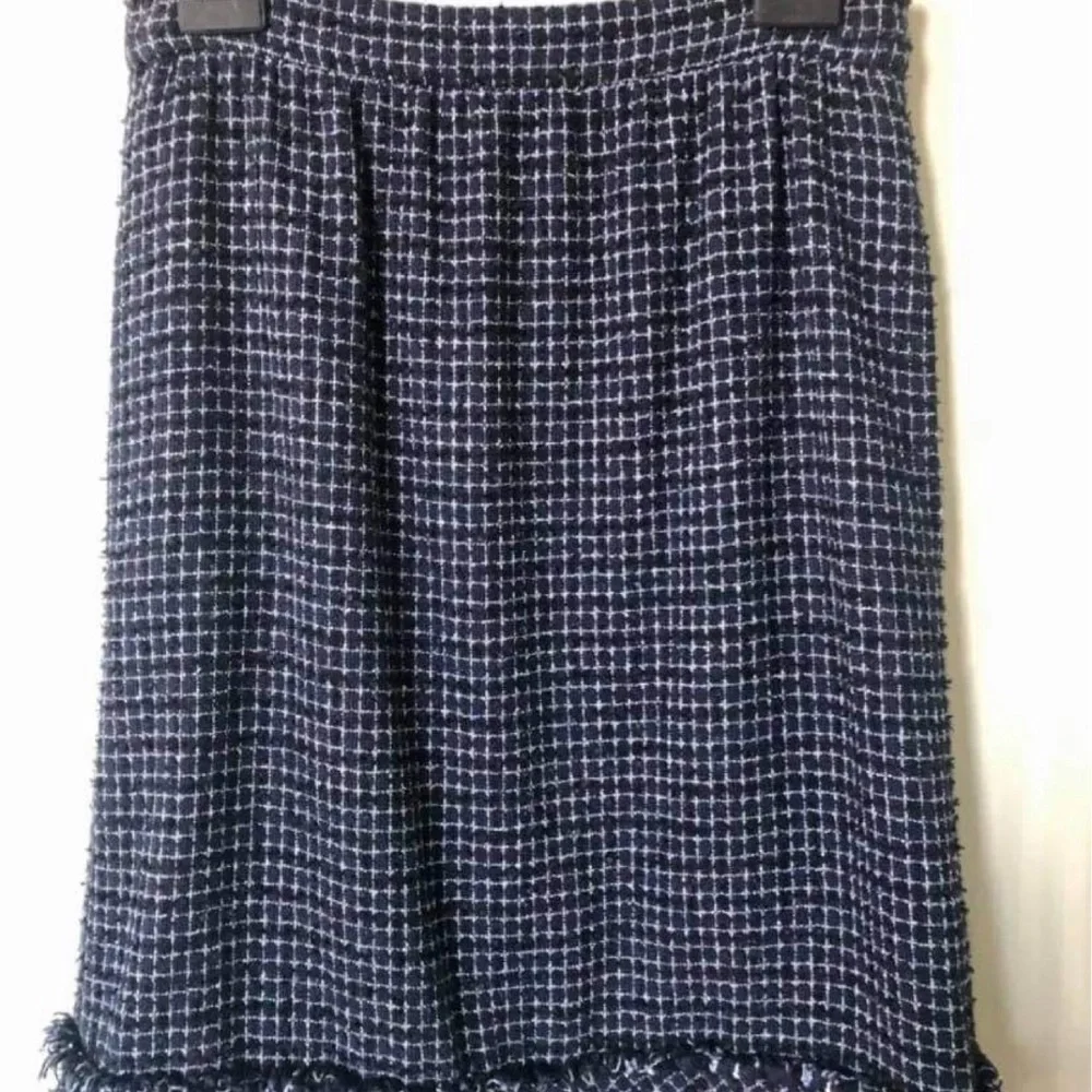 CHANEL PENCIL TWEED EMBELLISHED NAVY WHITE BLACK FRINGE SKIRT size 44/ no offers